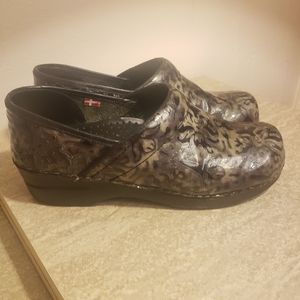 Sarita clog 39